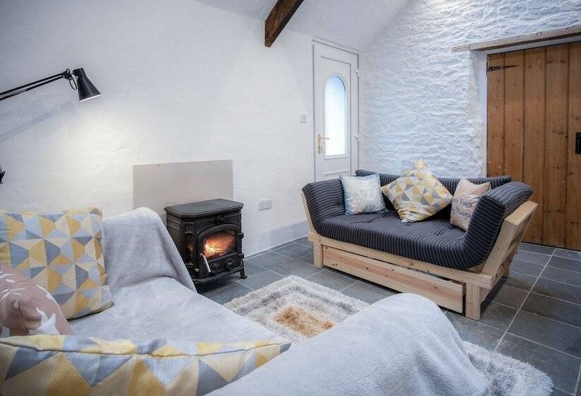 The Anchor Light   1 Bed   Freshwest Beach Retreat