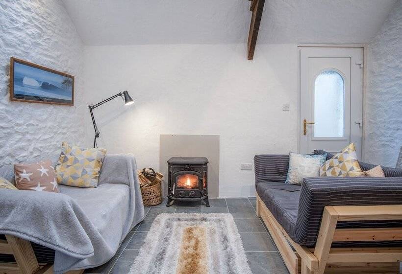 The Anchor Light   1 Bed   Freshwest Beach Retreat