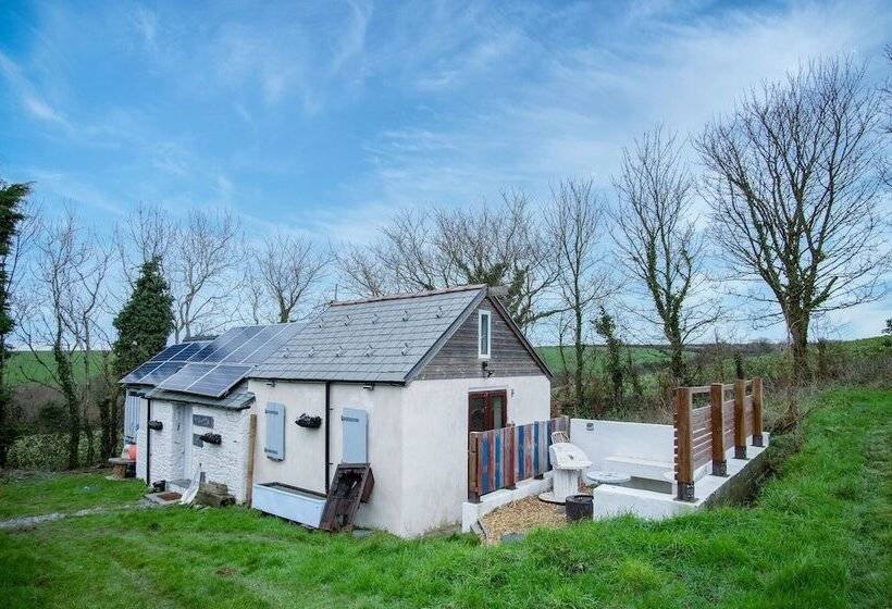 The Anchor Light   1 Bed   Freshwest Beach Retreat