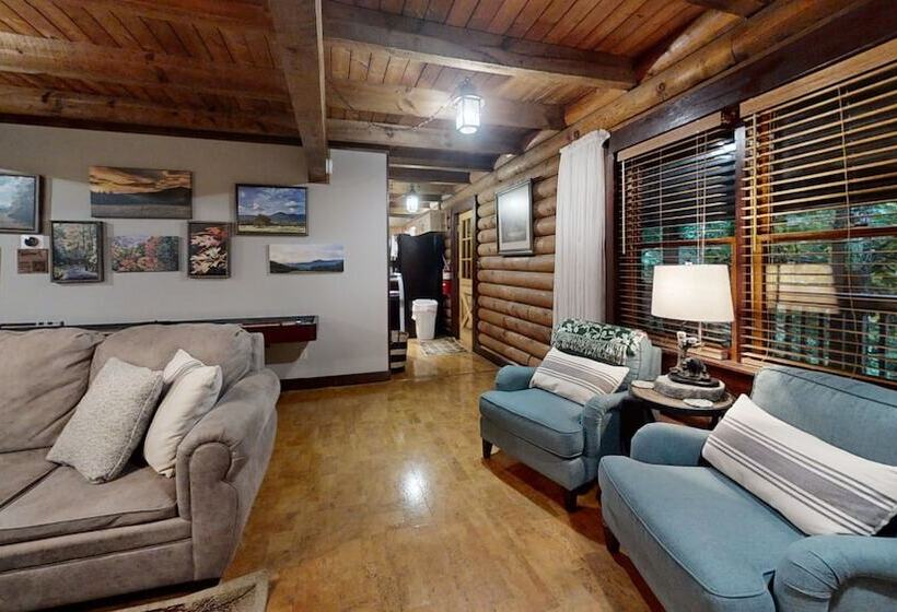 Three Bears Of Gatlinburg