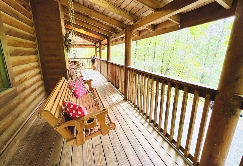 Three Bears Of Gatlinburg