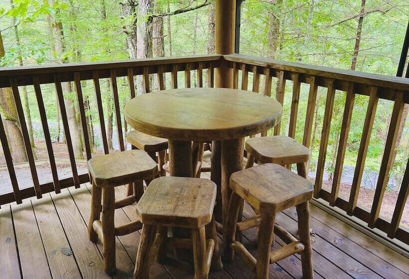 Three Bears Of Gatlinburg