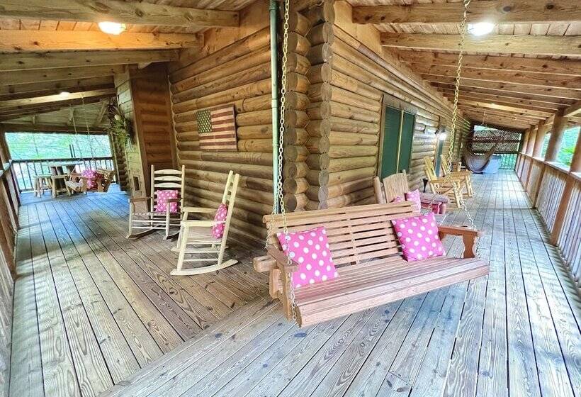 Three Bears Of Gatlinburg