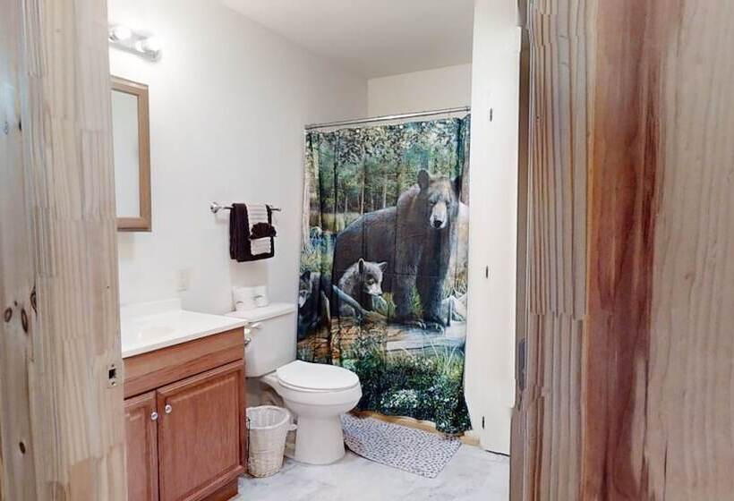 Tranquil Valley Retreat