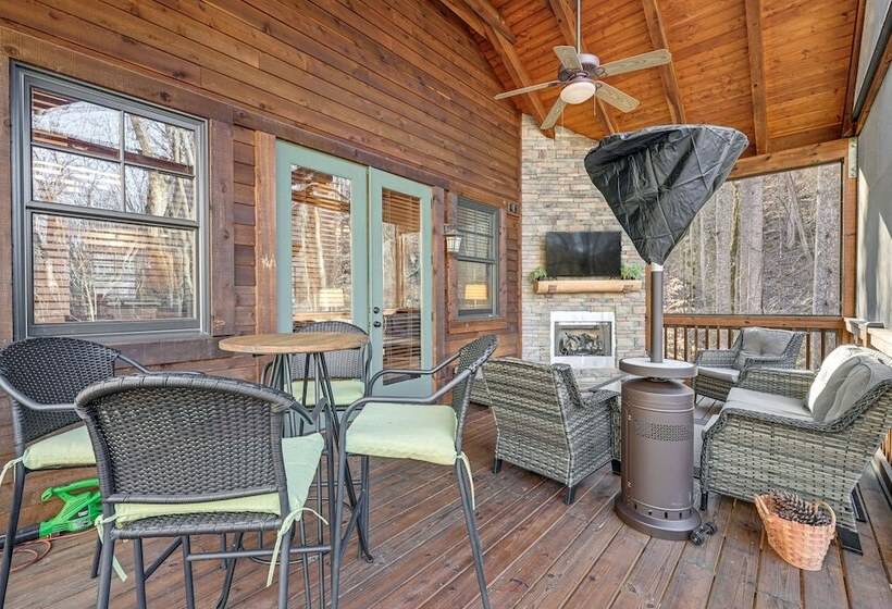 Tuckasegee Cabin ~ 3 Mi To Bear Lake!