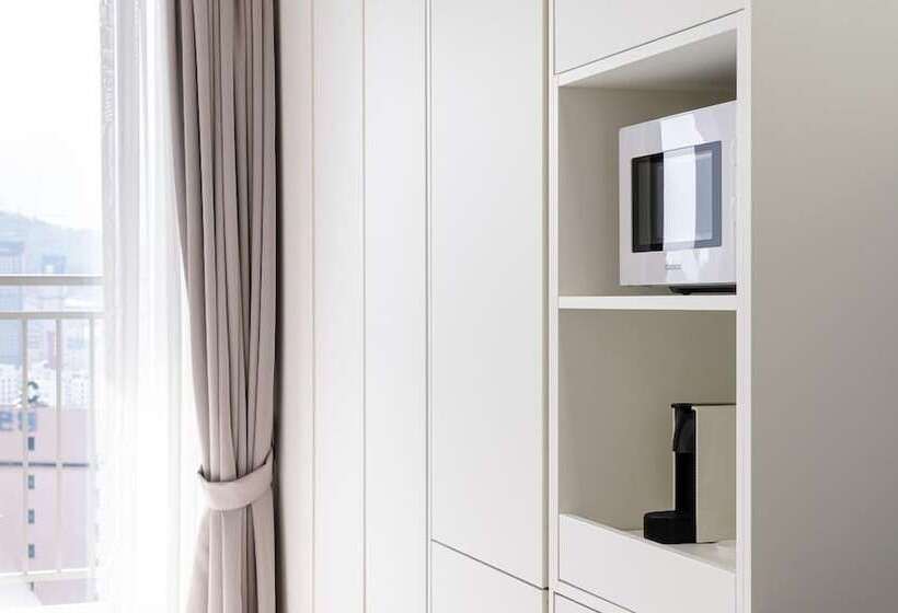 Urban Stay Busan City Hall