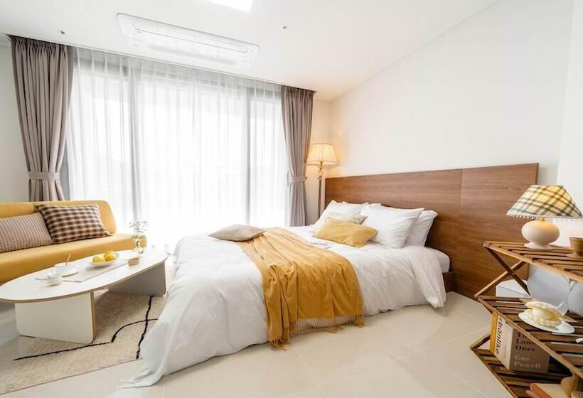 Urban Stay Busan City Hall