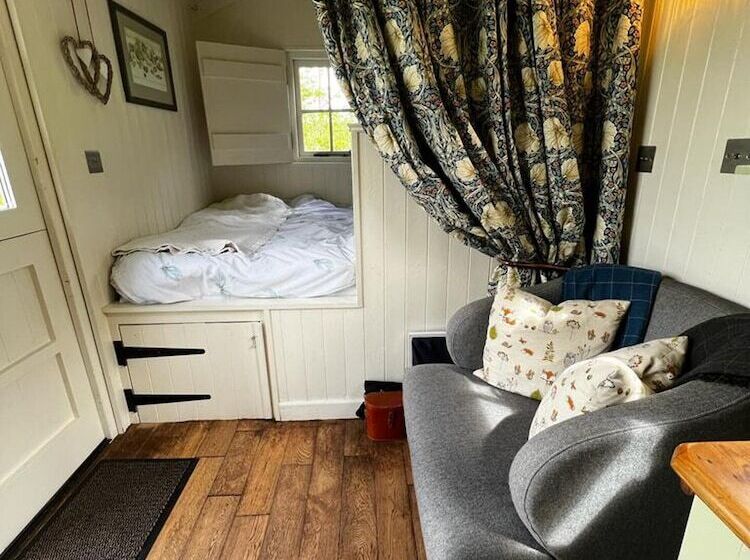 Shepherd Hut Glamping In Northumberland