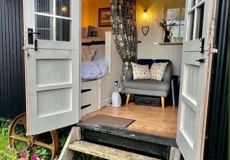 Shepherd Hut Glamping In Northumberland