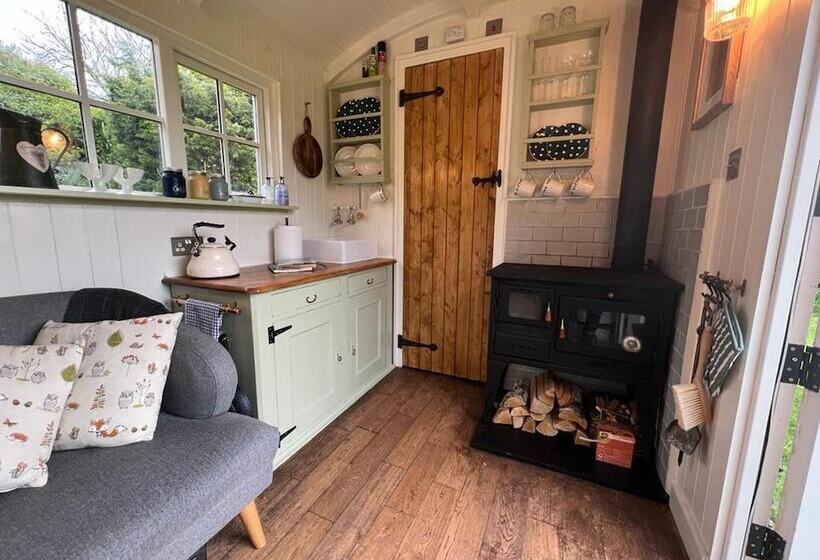Shepherd Hut Glamping In Northumberland
