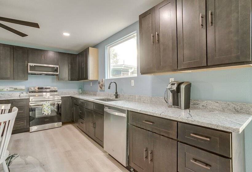 Waterfront Gordon Retreat W/ Hot Tub & Boat Dock!