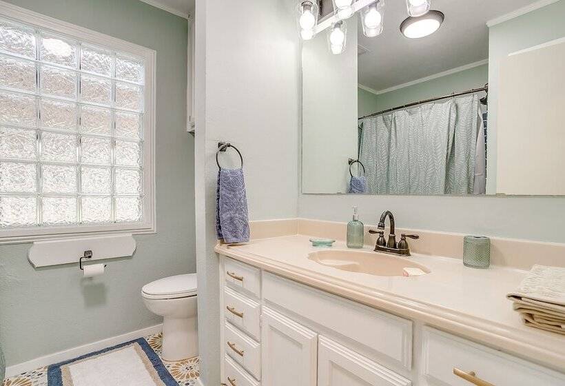 Waterfront Gordon Retreat W/ Hot Tub & Boat Dock!