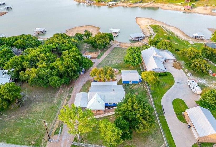 Waterfront Gordon Retreat W/ Hot Tub & Boat Dock!