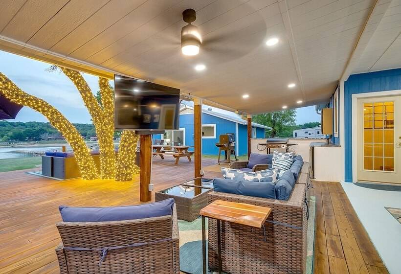 Waterfront Gordon Retreat W/ Hot Tub & Boat Dock!