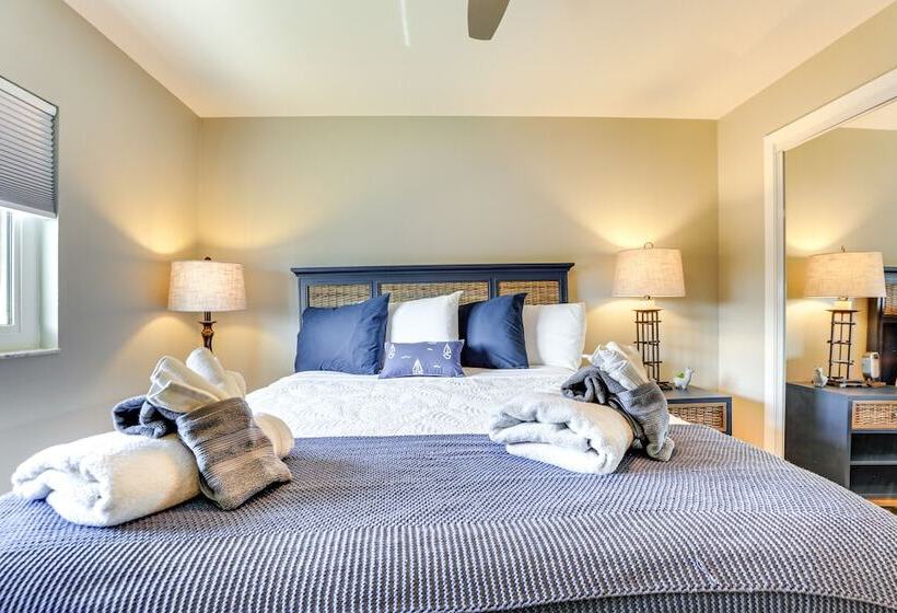 Waterfront Port Charlotte Home W/ Pool & Lanai