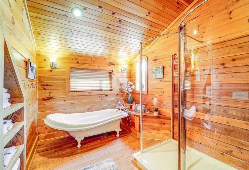 Waterfront Watauga Lake Home W/ Private Dock!