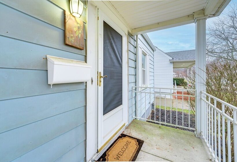 Wfh Friendly Home In Dearborn: Dogs Welcome!