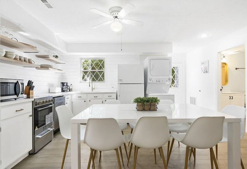 Whispering Woods Retreat Branson