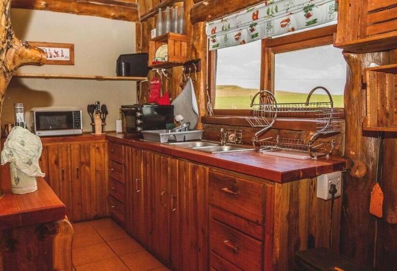 A Log Home At Buffalo Creek