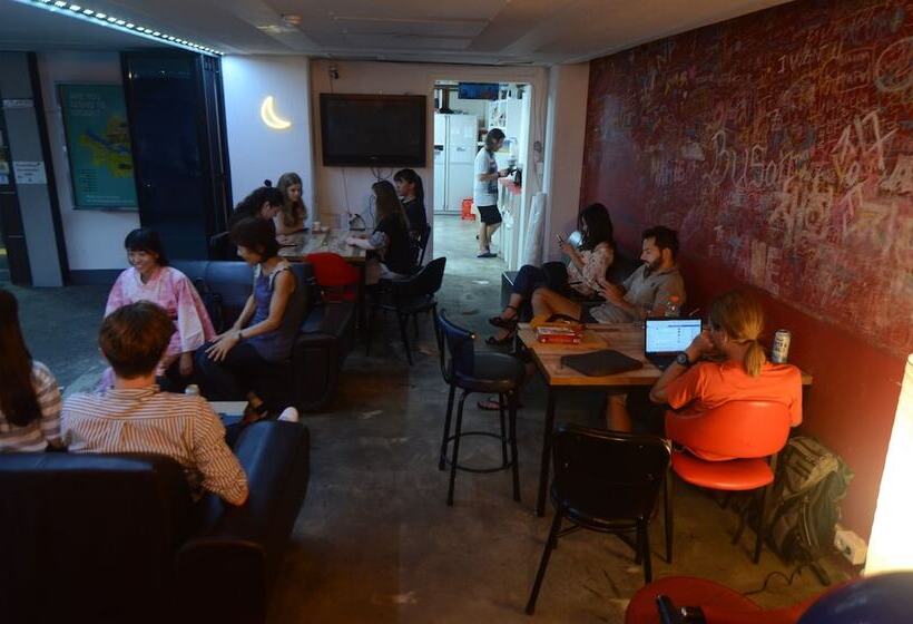 هاستل Kimchee Busan Downtown Guesthouse