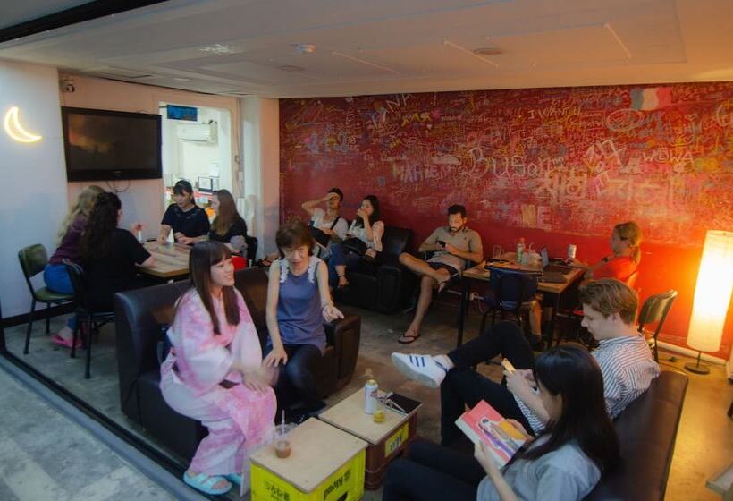 هاستل Kimchee Busan Downtown Guesthouse