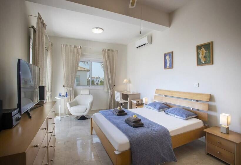 Villa Atlantis In Ayia Napa