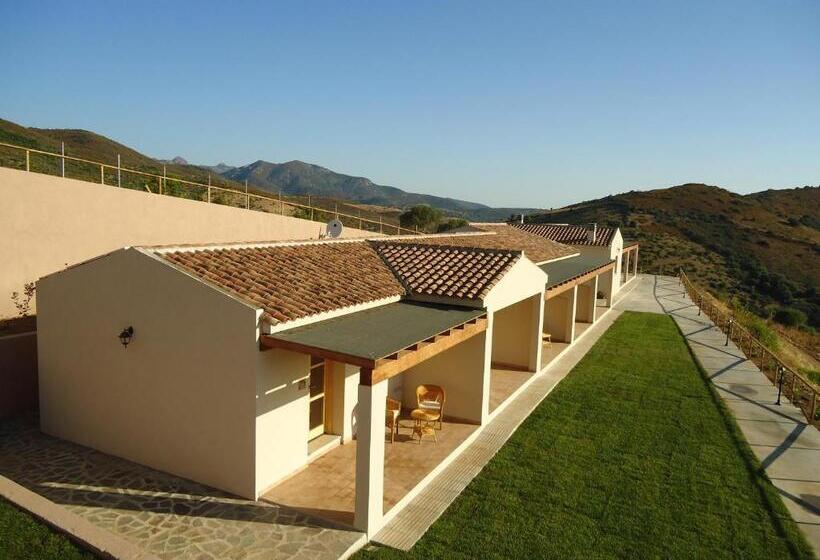 مبيت وإفطار Azienda Agrituristica La Janna Di La Faj