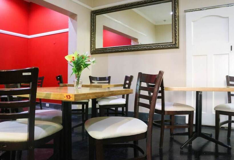 Bed and Breakfast New England Guest House By Ilawu