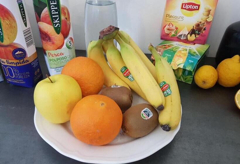 تختخواب و صبحانه Le Stanze Del Capostazione