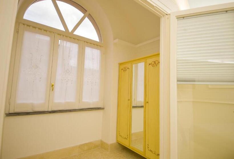 צימר Palazzo Liguori