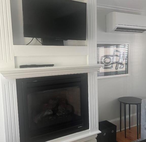 Bed and Breakfast The Ellery