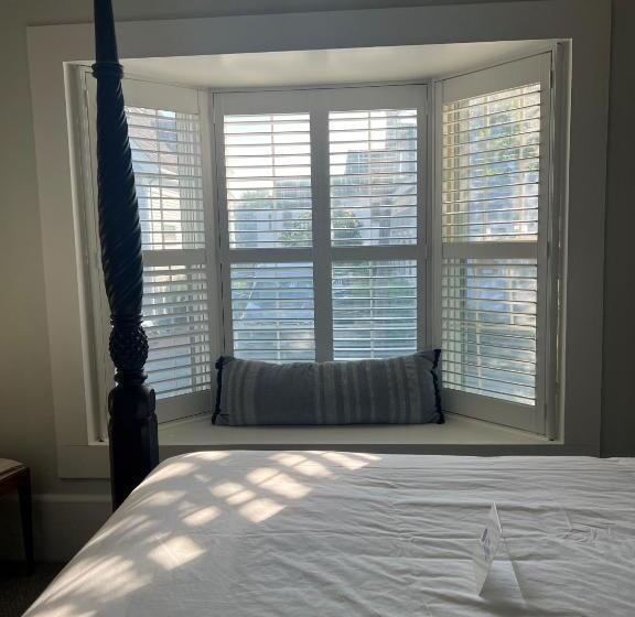 ベッドアンドブレックファースト The Ellery