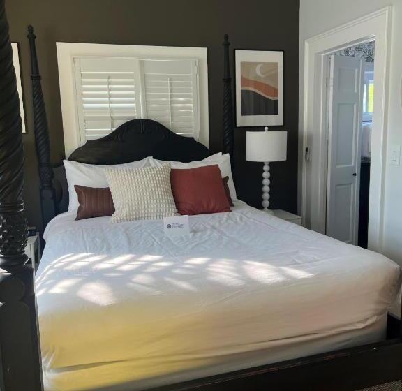 Bed and Breakfast The Ellery