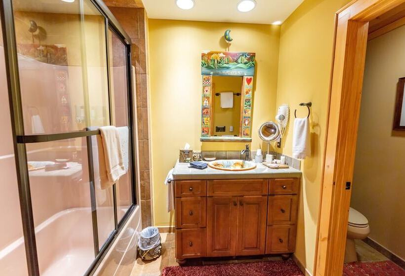 住宿加早餐 The Lodge At River Run