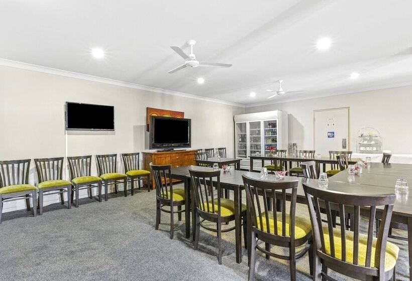 Blackwater Central Motel