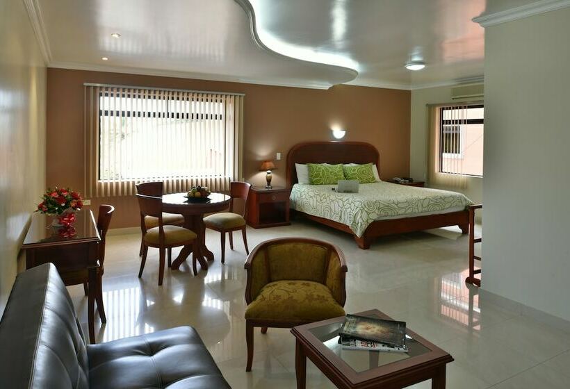 Gran Hotel De Lago El Coca