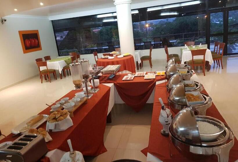 Gran Hotel De Lago El Coca