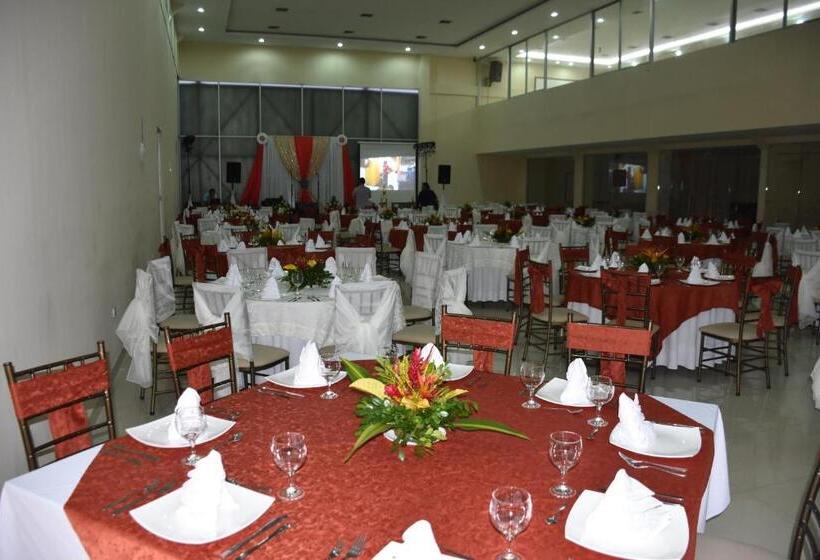 Gran Hotel De Lago El Coca