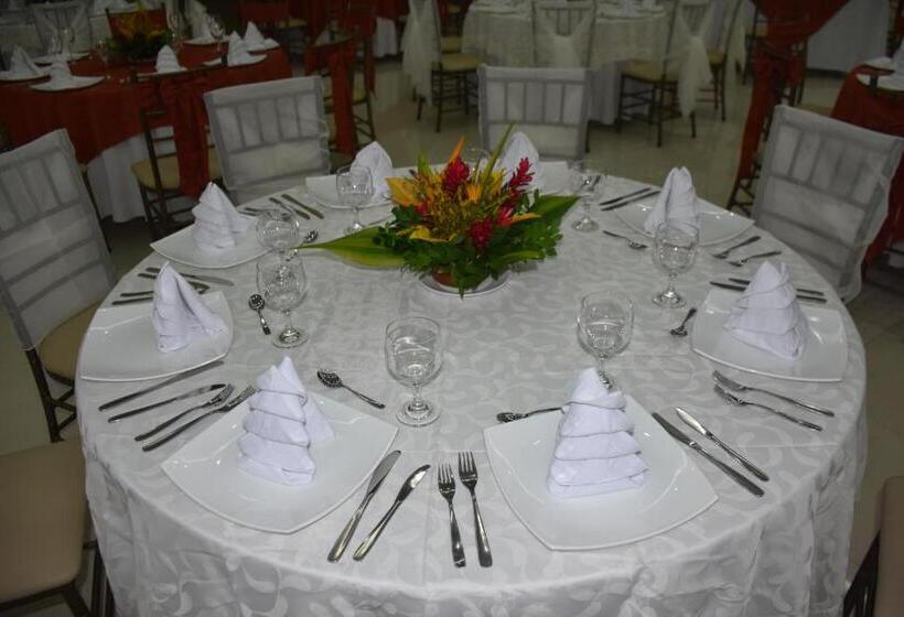 Gran Hotel De Lago El Coca