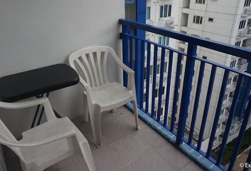 Homebound At Sea Residences Serviced Apartments