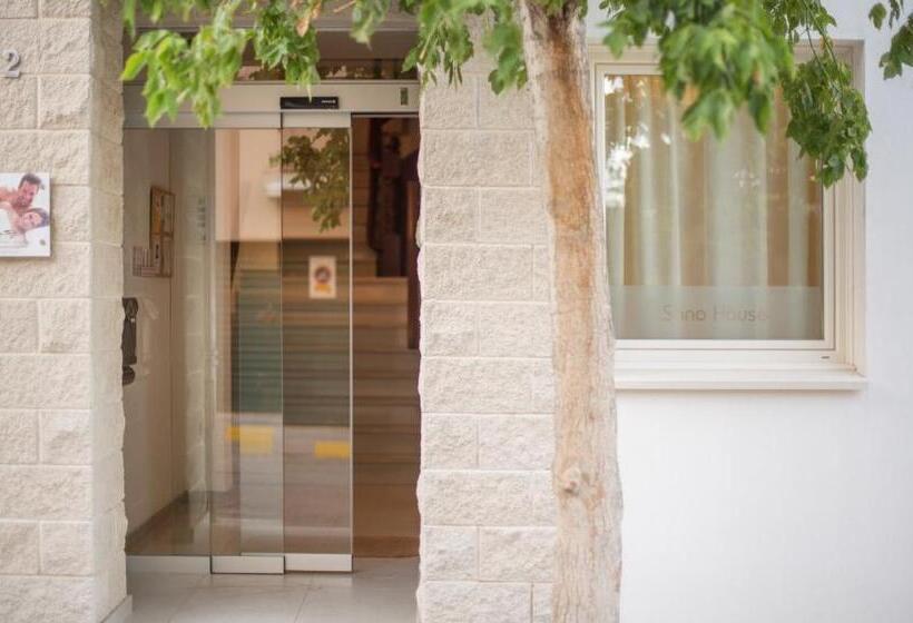 簡易ホテル Sono House