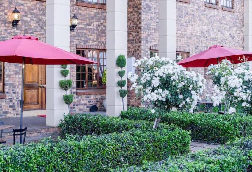 Отель Alveston Manor