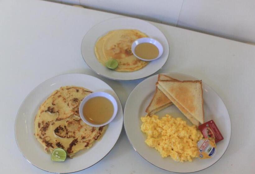 فندق Bintang Beach Villa