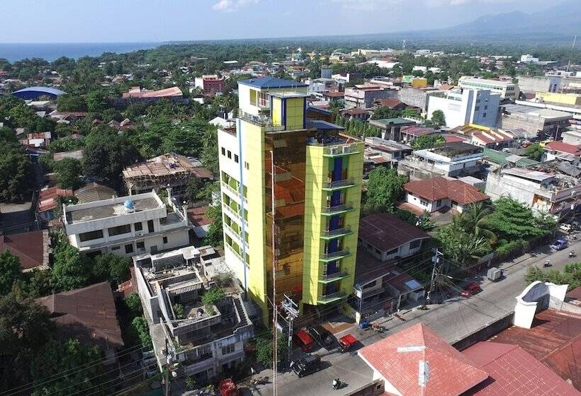 هتل C & L Bay View Inn