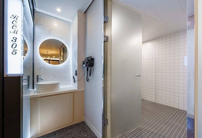 فندق Cheonan Hound