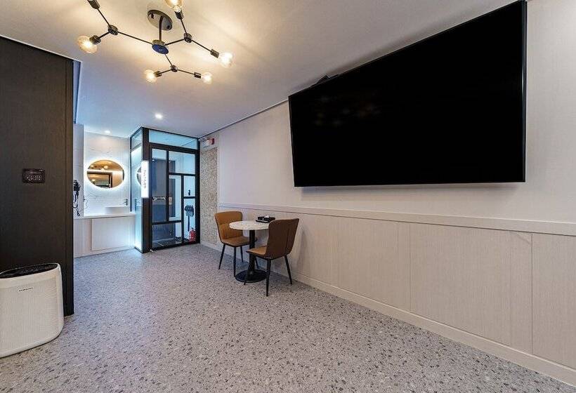 فندق Cheonan Hound