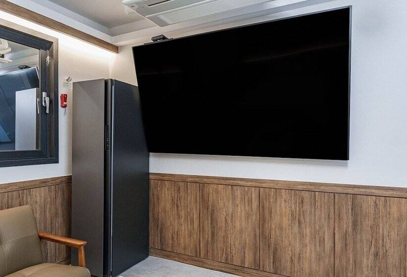 فندق Cheonan Hound