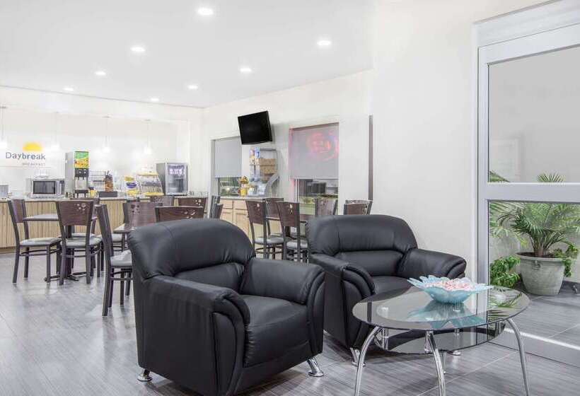 فندق Days Inn By Wyndham Bryan