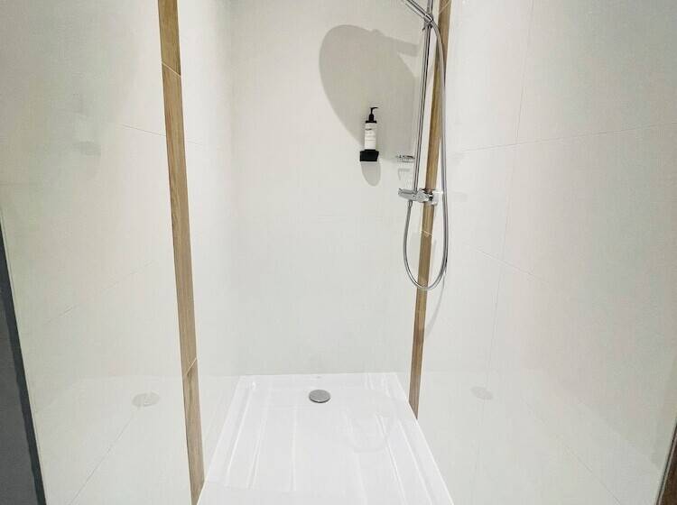 Отель De La Couronne