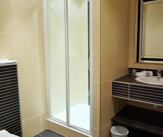 Отель De La Couronne